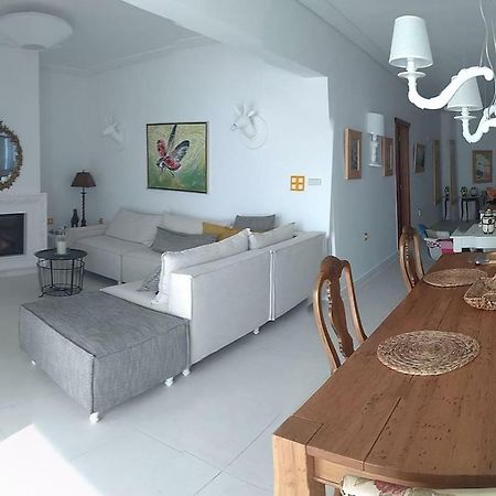 Loutraki Μοναδικής Θέσης Διαμέρισμα Στη Θάλασσα Екстер'єр фото