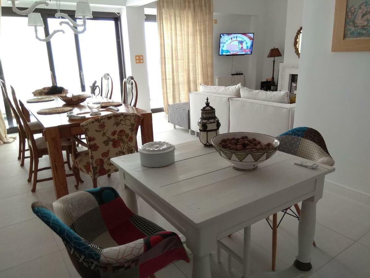 Loutraki Μοναδικής Θέσης Διαμέρισμα Στη Θάλασσα Екстер'єр фото