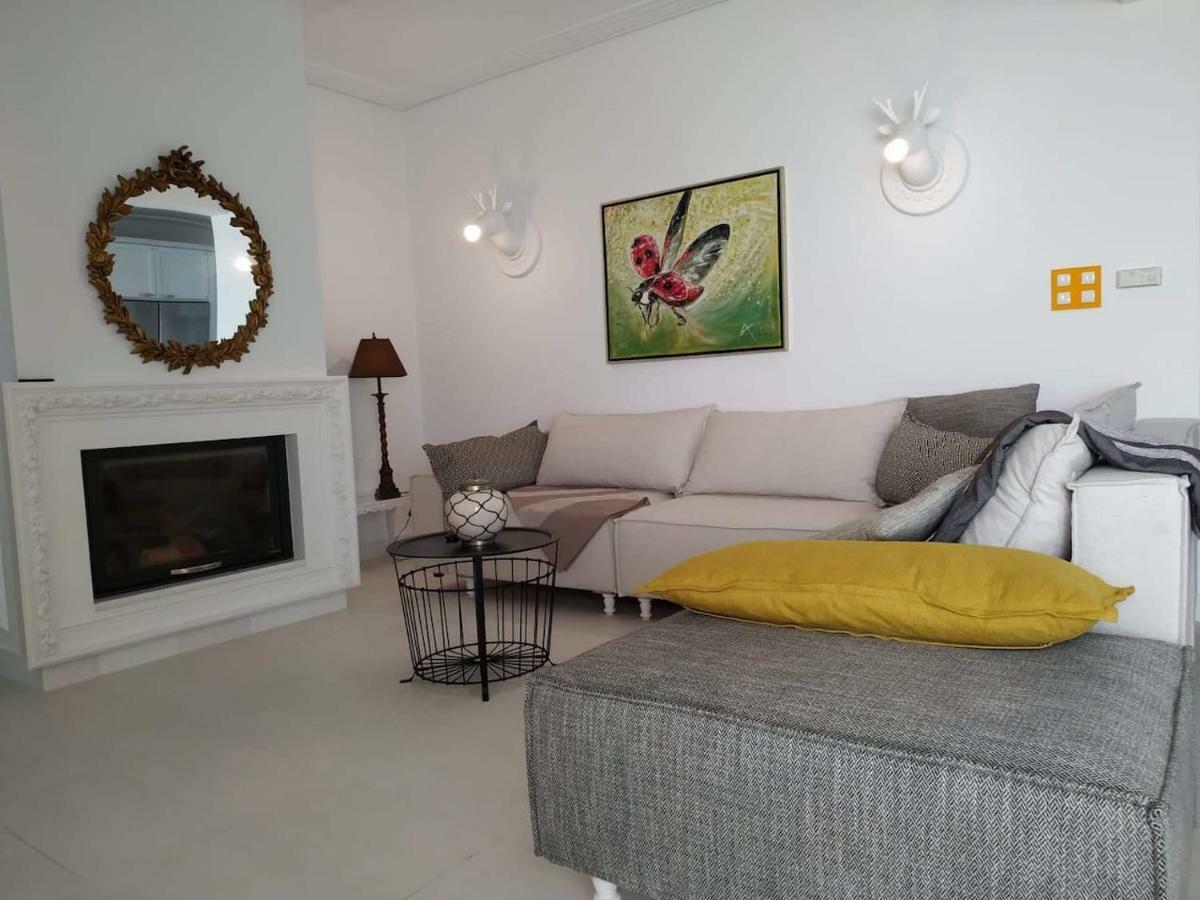 Loutraki Μοναδικής Θέσης Διαμέρισμα Στη Θάλασσα Екстер'єр фото